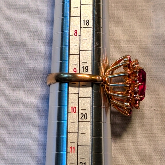 Gold Red Heart Shaped Teardrop Ring Simulated Rubies Diamonds Cocktail Size 9 - Picture 3 of 8